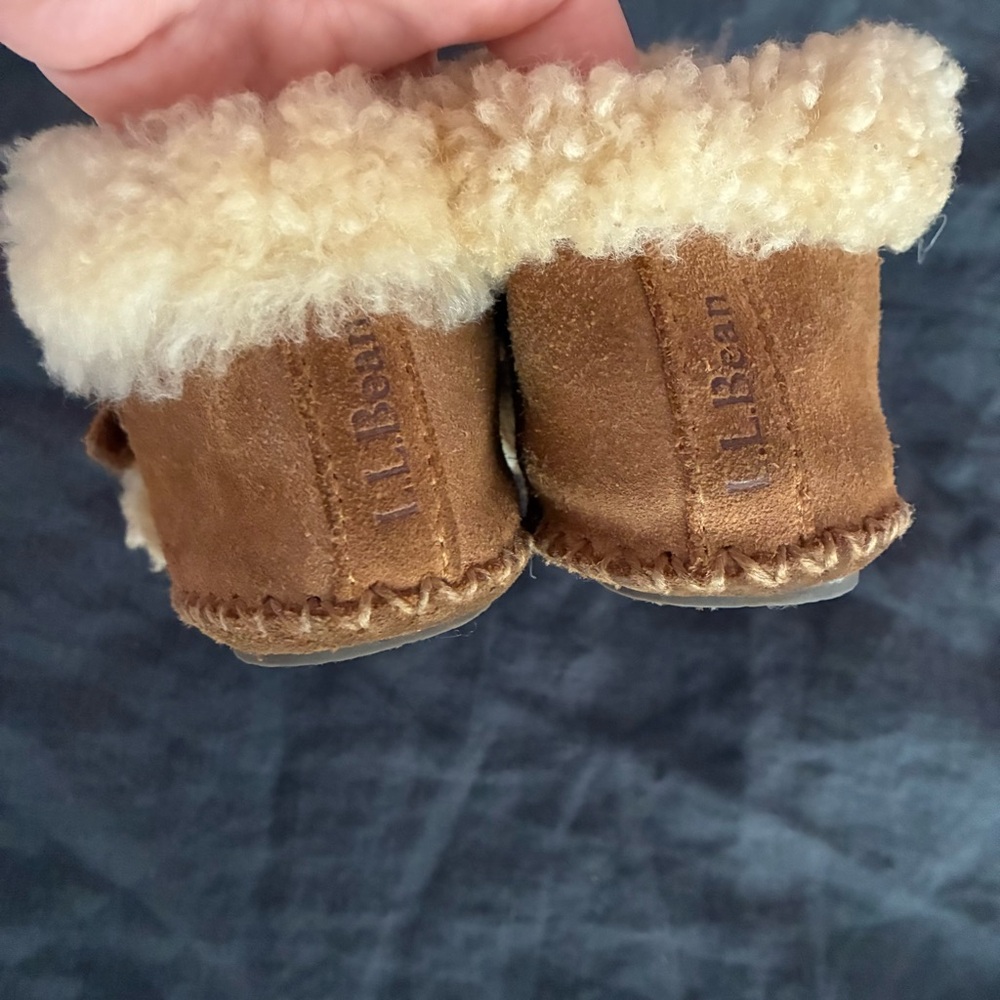 Shearling Slippers - Picture 6 of 8